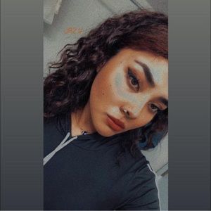 Meet your Posher, Jaz